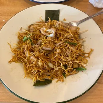 Crispy Pad Thai at Pin Toh Asian
